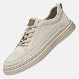 Luca | Sneakers mit Schnürsenkeln und kontrastierender Sohle