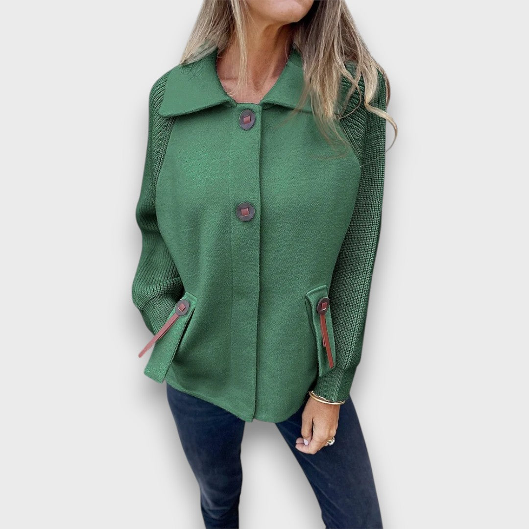 Sina – Jacke mit kontrastierenden Ärmeln