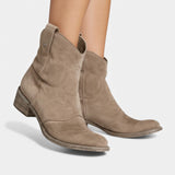 Joana - Zeitlose Stiefeletten